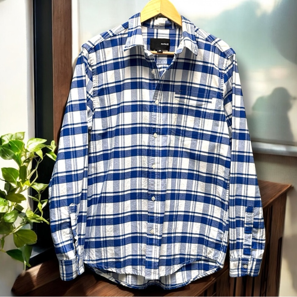 Hurley Blue/White Plaid Pocketed Long Sleeve‎ Button-Down Shirt
